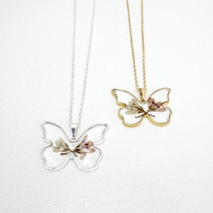 Colar Borboleta com Flor