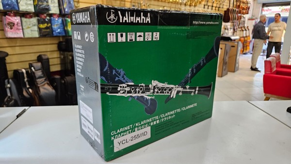 Clarinete Yamaha YCL-255 Novo (Niquelado) - NF e Certificado