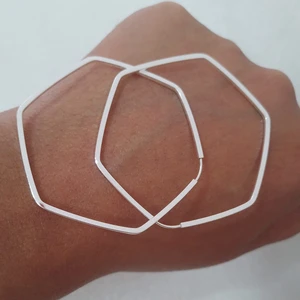 Brinco Argola Hexagonal 5cm Prata 925