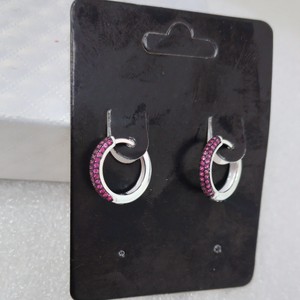 Brinco Argola Cravevejada Zircônias Rubi Click 1,5cm prata