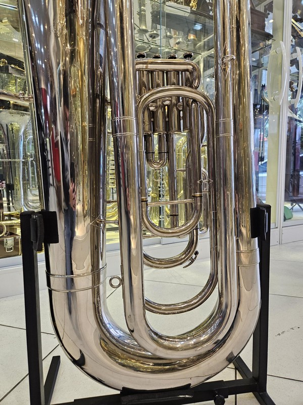 Tuba Weril J981 4/4 sinfônica- 4 pistos - usado