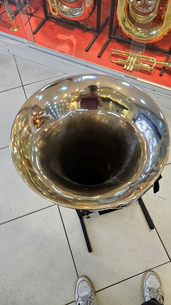 Tuba Weril 3/4 em sib - 3 pistos - usado