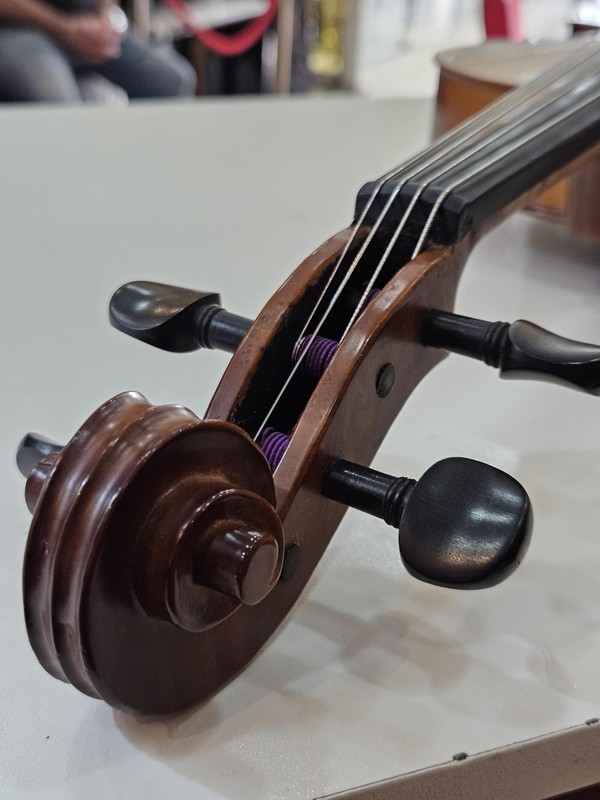 Viola de arco Eagle 42cm usada, ajustada (Som Encorpado) + Estojo e Arco!