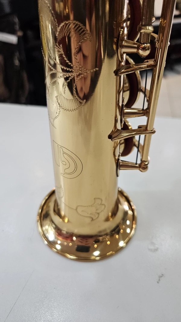 (Seminovo) Sax Soprano Reto Dolphin