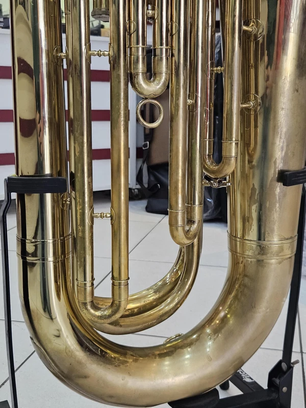 Tuba Eagle 3/4 em sib - 3 pistos - usado