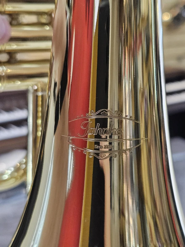 (Sib) Trombone curto Sib Jahnke NOVO dourado