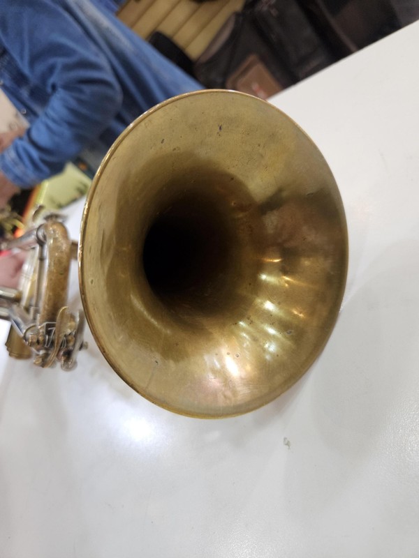 Trompete Bach Stradivarius Modelo 38 Sib Desplacado Original com Case