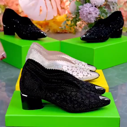 Sapato Salto Médio Grosso com Strass | Bico Fino | Celiny