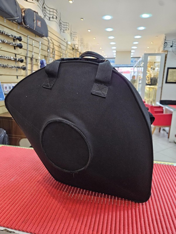 Trompa Conductor Fa/Sib M 3114 (Usada) - Campana Rosqueável