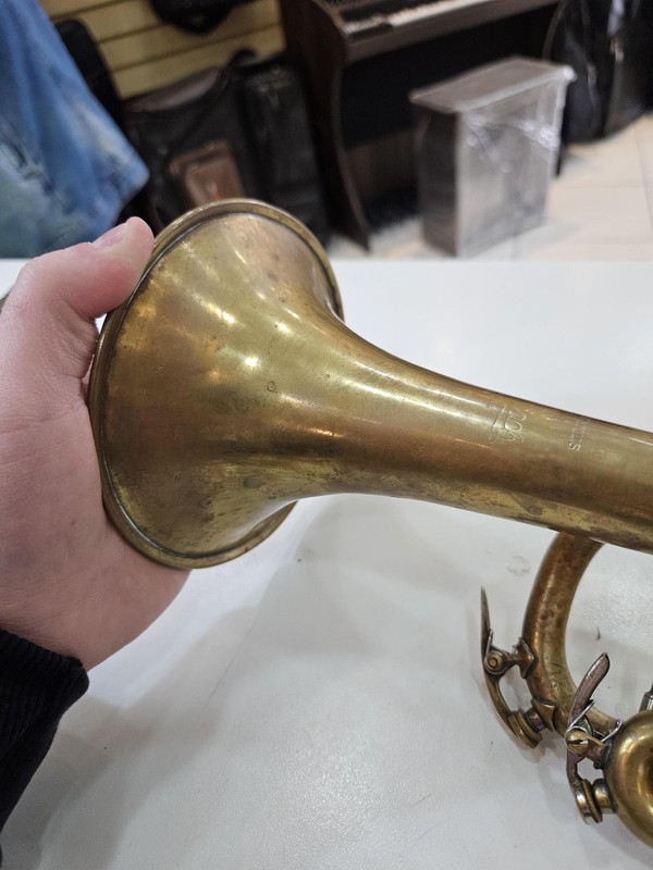 Trompete Bach Stradivarius Modelo 38 Sib Desplacado Original com Case