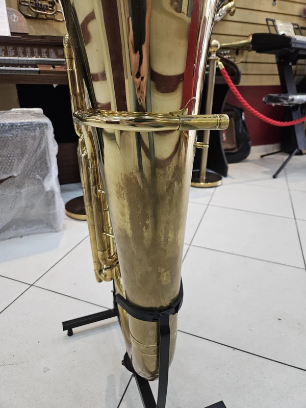Tuba Eagle 3/4 em sib - 3 pistos - usado