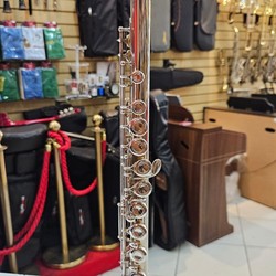 Flauta Transversal Yamaha YFL-211 Revisada