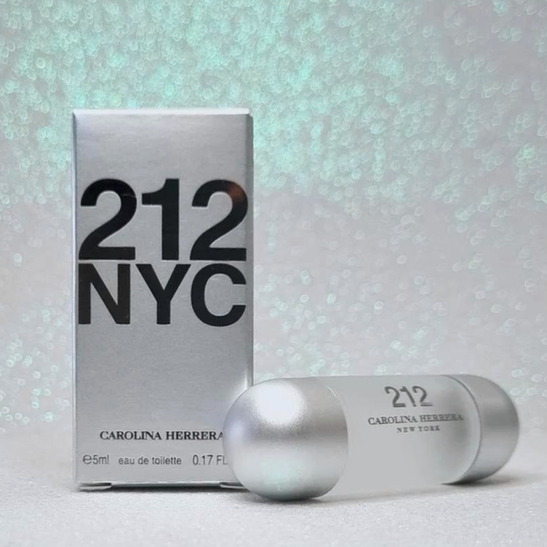 Miniatura Carolina Herrera 212 NYC Feminino - 5 ml 