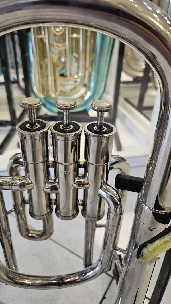 Eufônio Bombardino Weril Rex 3 pistos - sib - usado