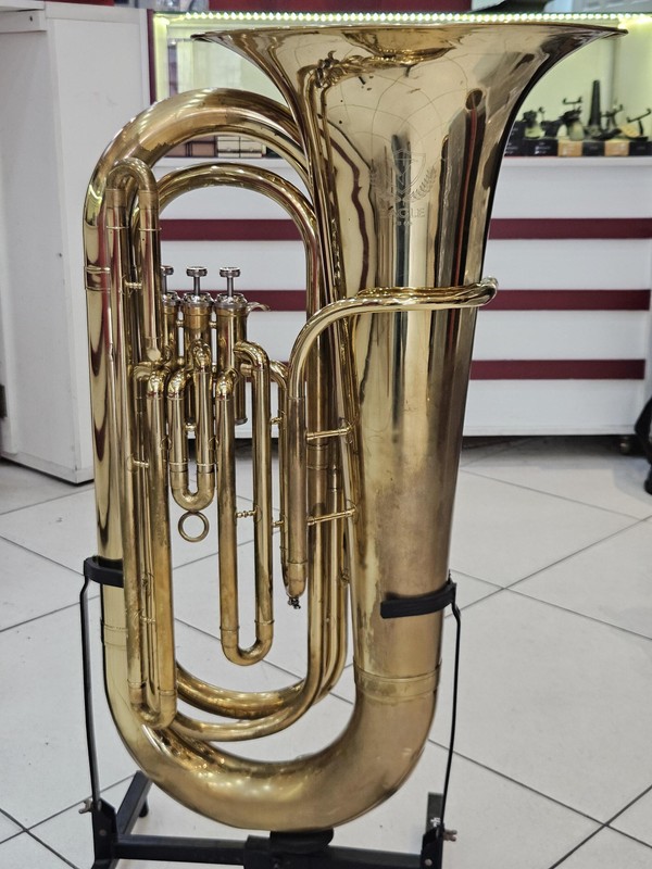 Tuba Eagle 3/4 em sib - 3 pistos - usado