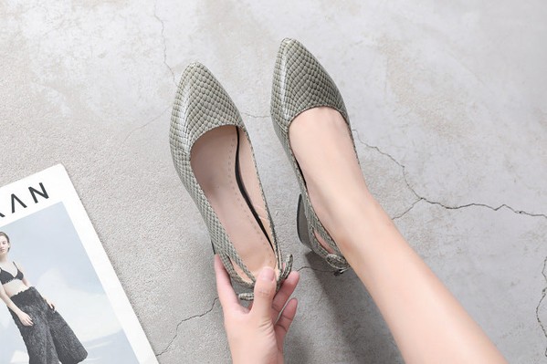 Sapato de Salto em Couro | Conforto Plus | Laís