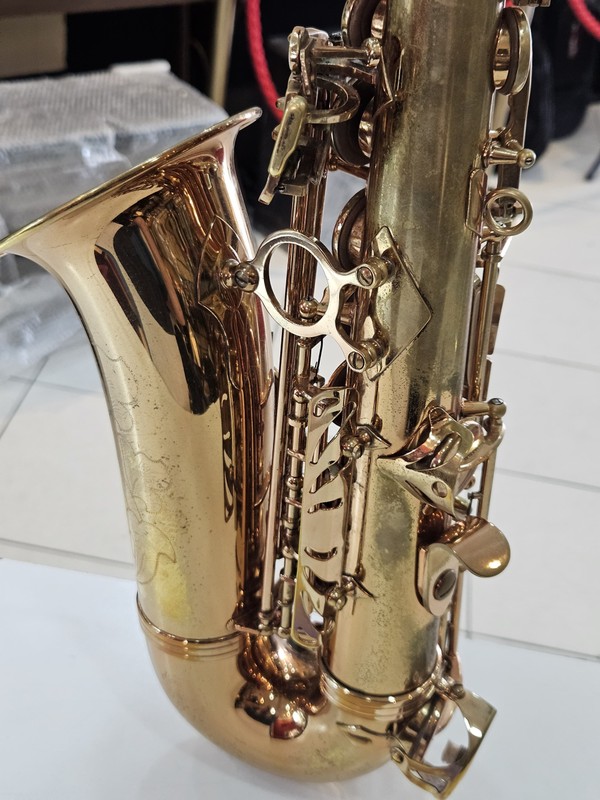 Sax Alto Dolphin usado + Revisado