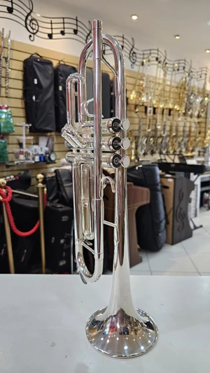 Trompete Weril ET1071 Sib - Prata - Seminovo