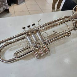 Trompete Weril ET1172 Sib - Prata - Seminovo