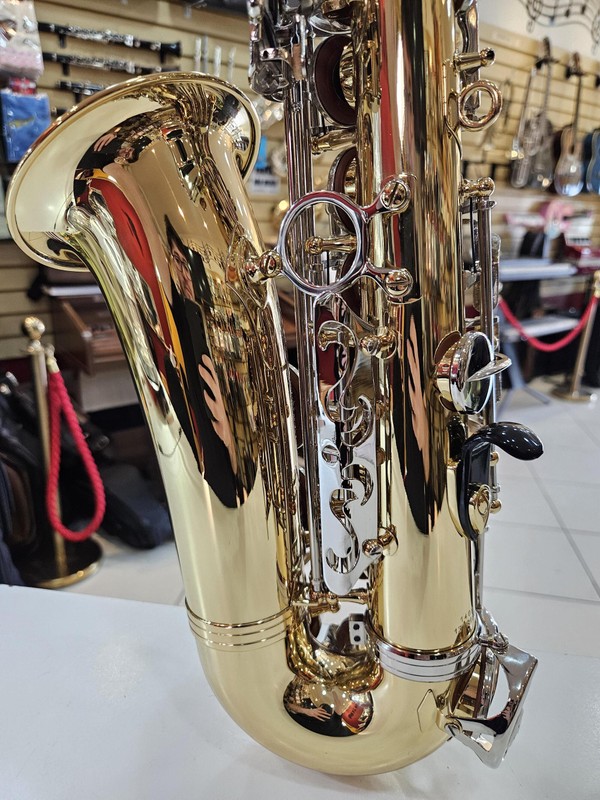 Sax Alto Eagle SA 500 Laqueado com Niquelado - Seminovo