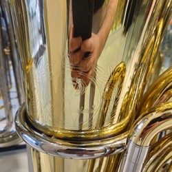 Tuba Premier 3/4 sib seminova laqueada