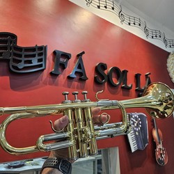 (Dó) Trompete Weril Master + Verniz novo