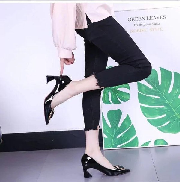  Salto Alto |Conforto, Brilho e Estilo | Sabrini