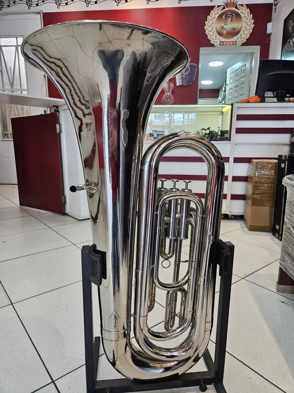 Tuba Weril J370 3/4 em sib - 3 pistos - usado