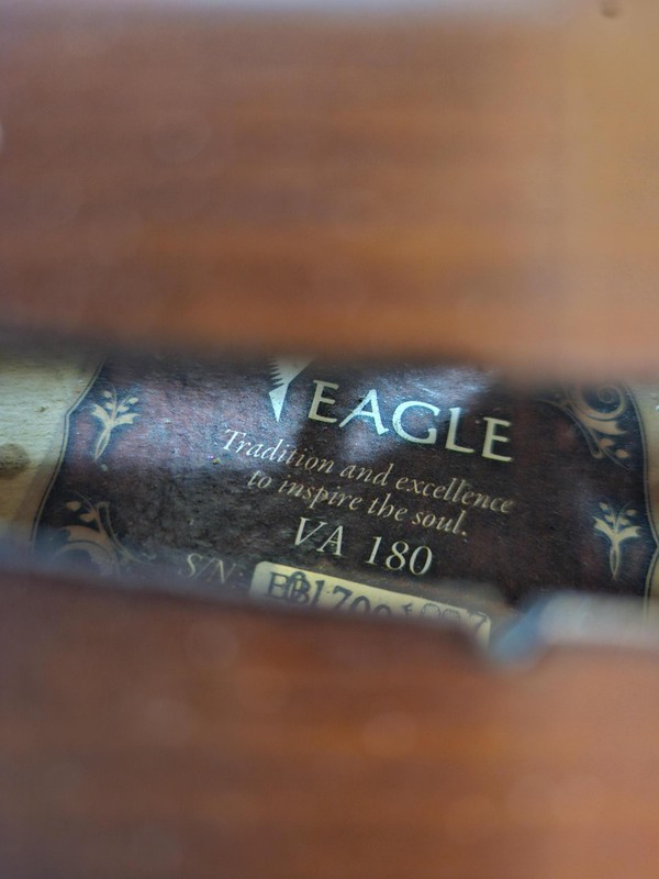 Viola de arco Eagle 42cm usada, ajustada (Som Encorpado) + Estojo e Arco!