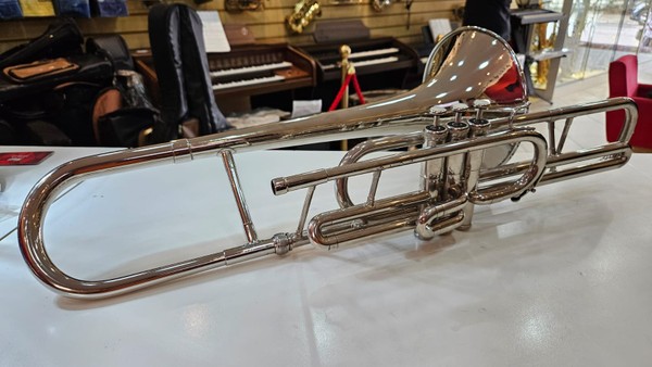 (Dó) Trombone Weril Curto Niquelado Usado/Revisado FÁ-SOL-LÁ!