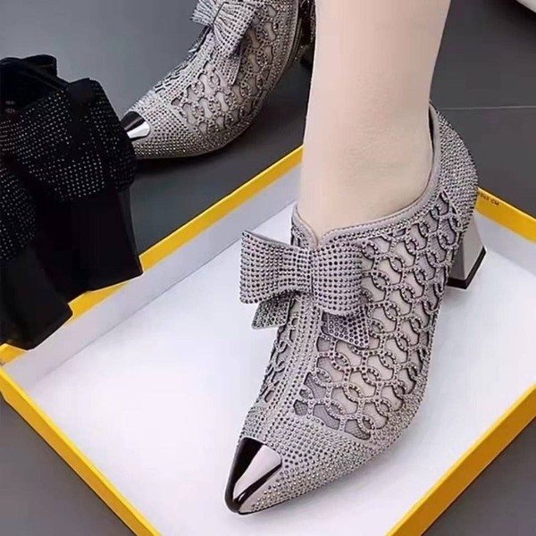 Sapato Salto Alto Grosso com Strass | Bico Fino | Arianne