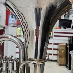 Tuba Weril J370 3/4 em sib - 3 pistos - usado