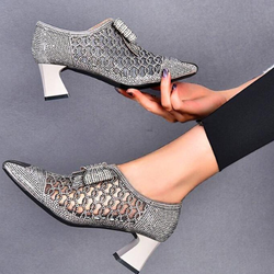 Sapato Salto Alto Grosso com Strass | Bico Fino | Arianne