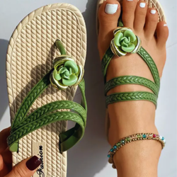 Chinelos de alça trançada floral 
