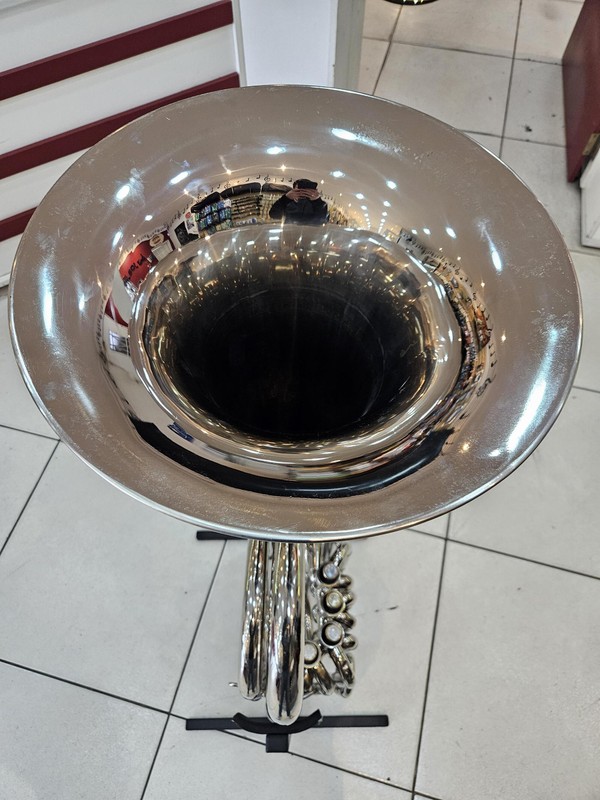 (USADA) Tuba Weril 4/4 em dó - 4 pistos