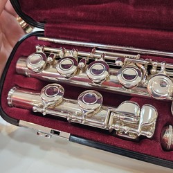 Flauta Transversal Yamaha 311 Revisada Cabeça de Prata!