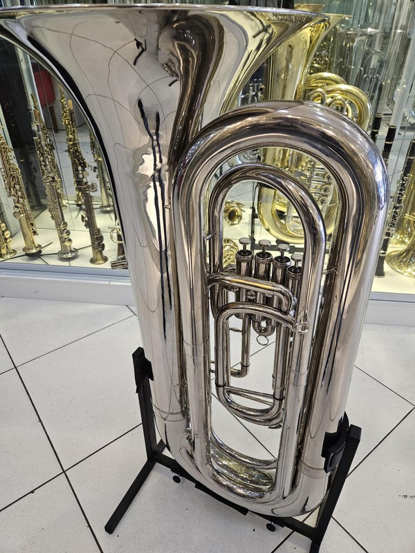 Tuba Weril J981 4/4 sinfônica- 4 pistos - usado