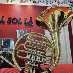 Trompa Conductor Fa/Sib M 3114 (Usada) - Campana Rosqueável