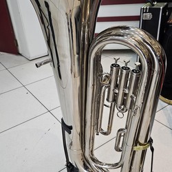 Tuba Weril 3/4 em dó - 3 pistos - usado