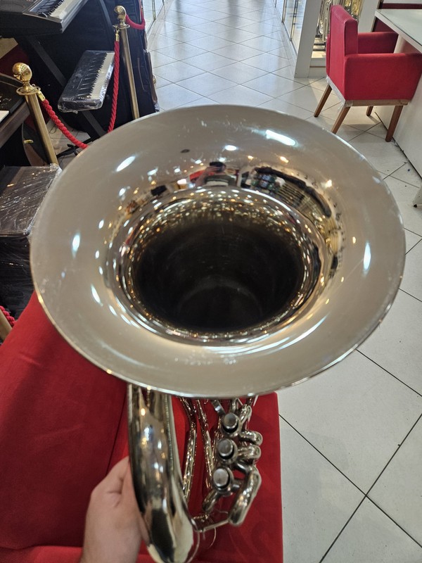 Tuba Maxtone 3/4 em sib - 3 pistos - usado