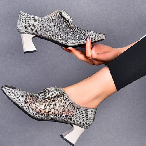 Sapato Salto Alto Grosso com Strass | Bico Fino | Arianne