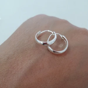 Brinco Argolinha Redonda Lisa 1,5cm Prata 925