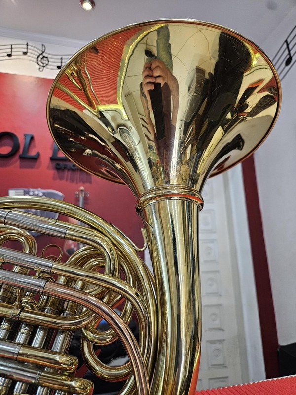 Trompa Conductor Fa/Sib M 3114 (Usada) - Campana Rosqueável