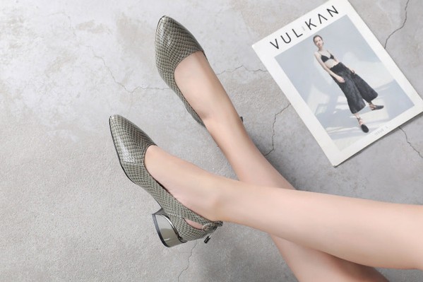 Sapato de Salto em Couro | Conforto Plus | Laís