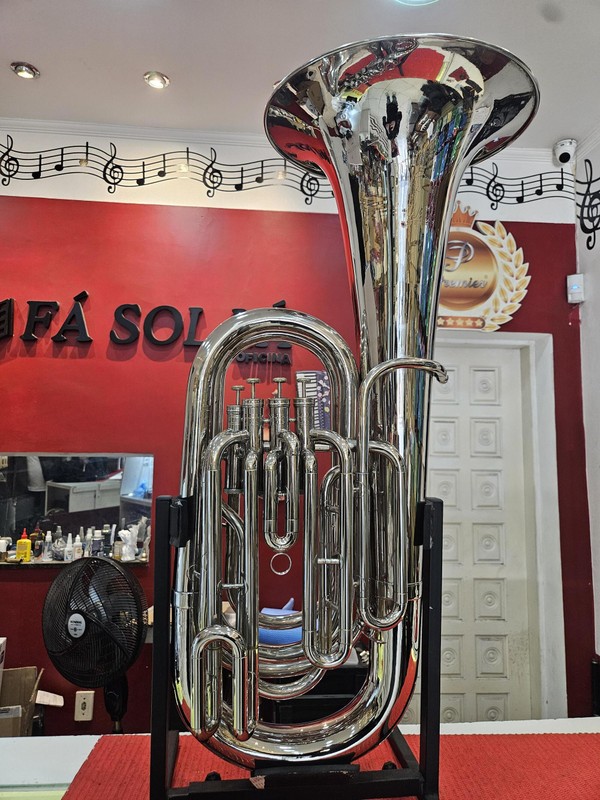 (USADA) Tuba Weril 4/4 em dó - 4 pistos