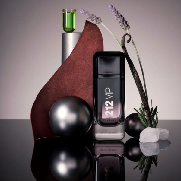 212 VIP Black Carolina Herrera Eau de Parfum