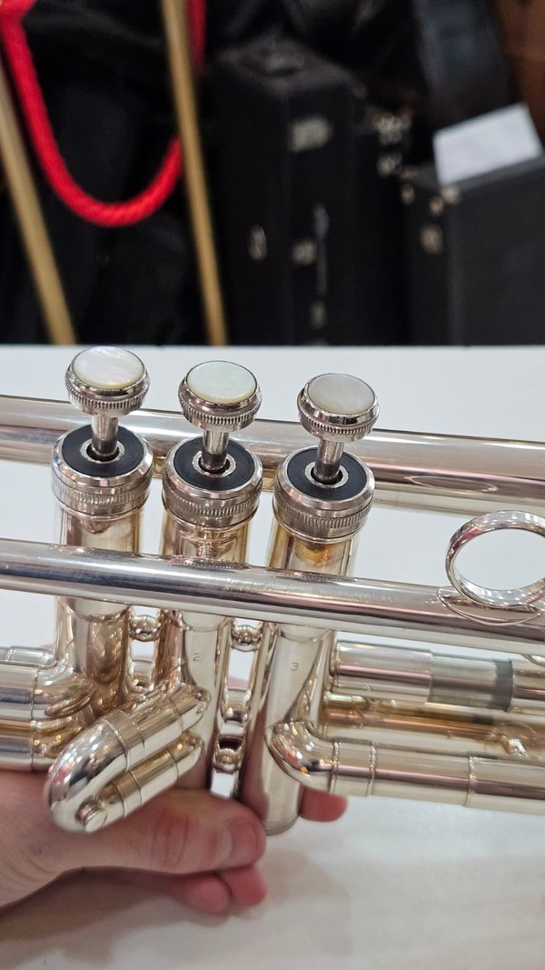 (Raridade) Trompete Holton ST304 Sib - colecionador, prata, original