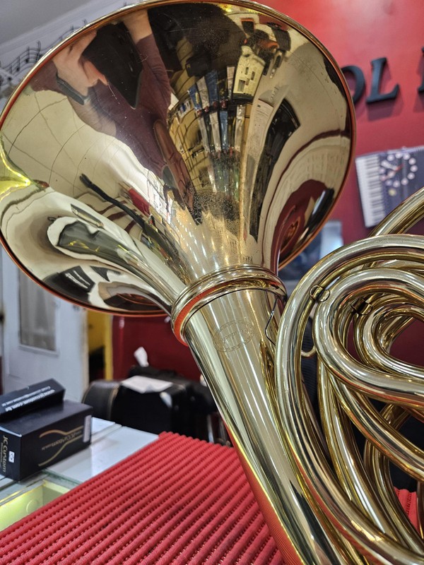 Trompa Conductor Fa/Sib M 3114 (Usada) - Campana Rosqueável