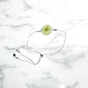 Pulseira Banhada Margaridinha Verde - Peça Única
