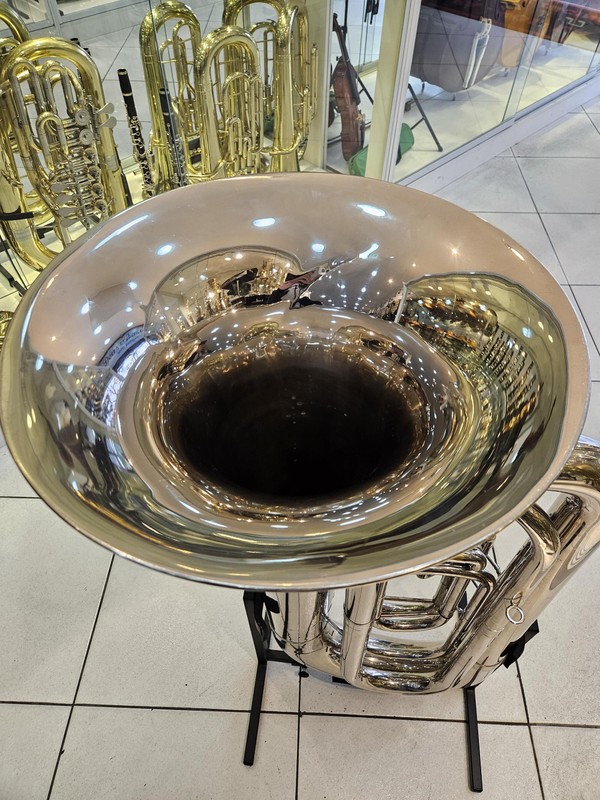 Tuba Weril J981 4/4 sinfônica- 4 pistos - usado